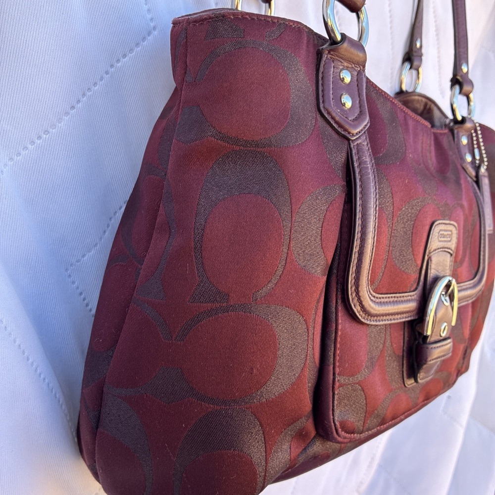 Coach Campbell Signature Shoulder Metallic Belle Carryall Bag Burgundy F26246 - Picture 7 of 13